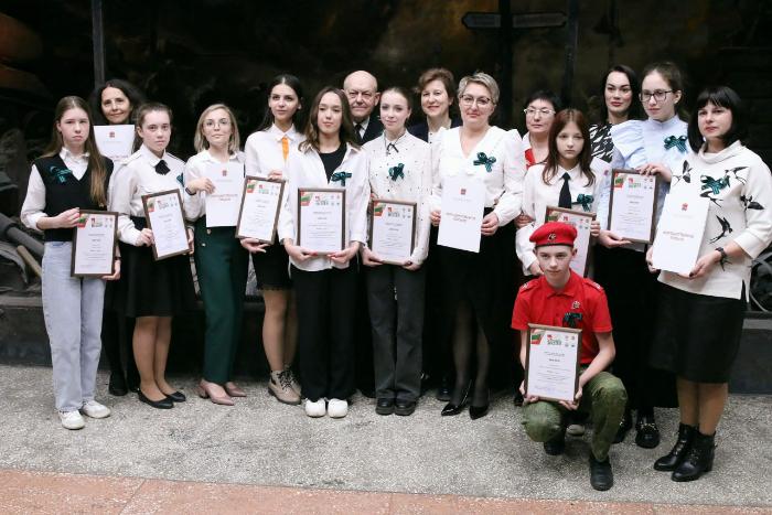 Торжественное награждение победителей конкурсов, посвященных Великой Отечественной Войне